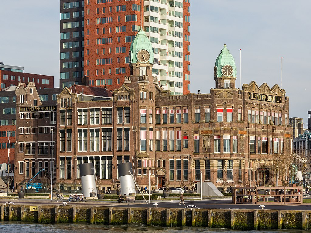 Hotel New York | Buildings in Rotterdam