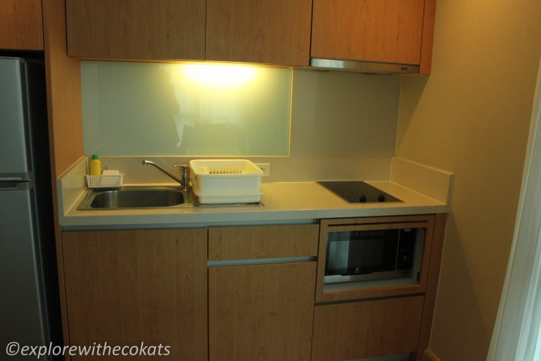 Amari Residences kitchenette