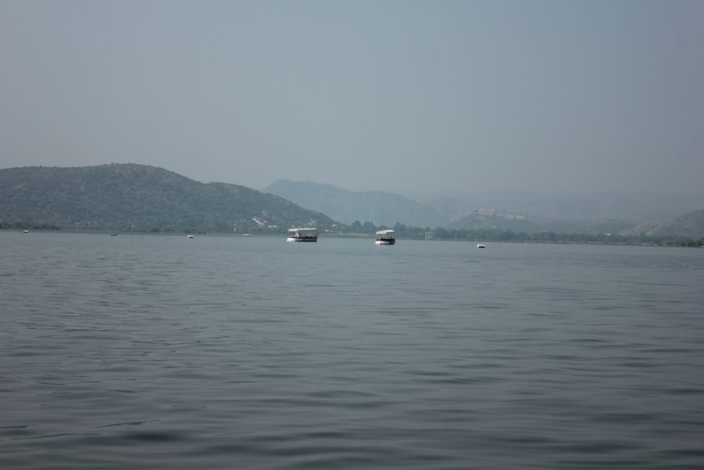 The pristine Pichola lake