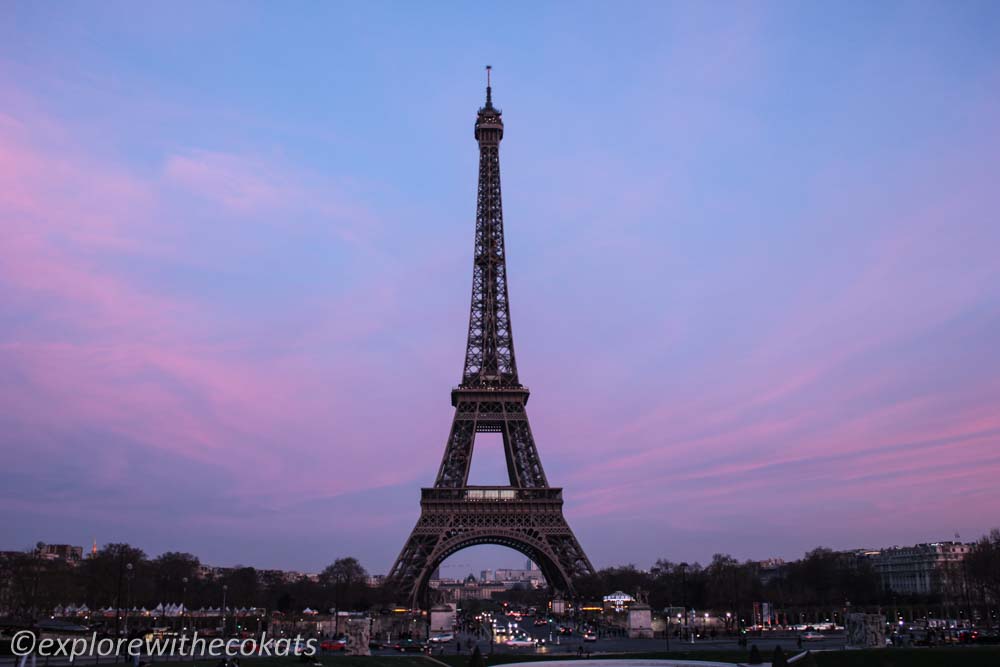 Eiffel Tower at twilight