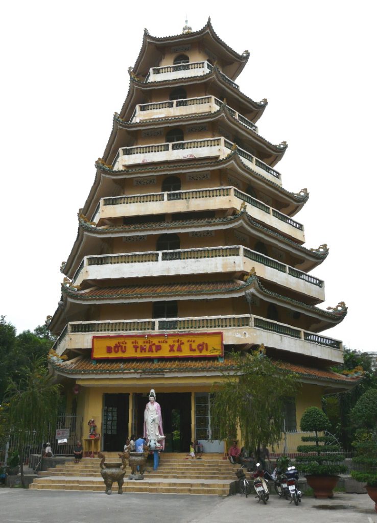 The Giac Lam Pagoda
