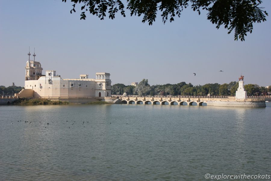 Places to visit in Jamnagar: Lakhota lake