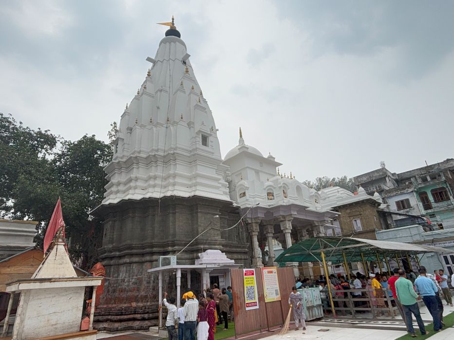 Shaktipeeth Shri Brijeshwari Devi Temple, Kangra