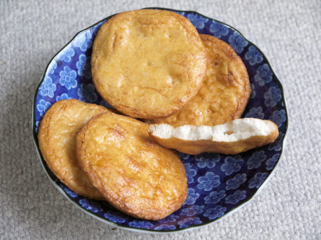 Senbei rice crackers | food souvenirs in Tokyo