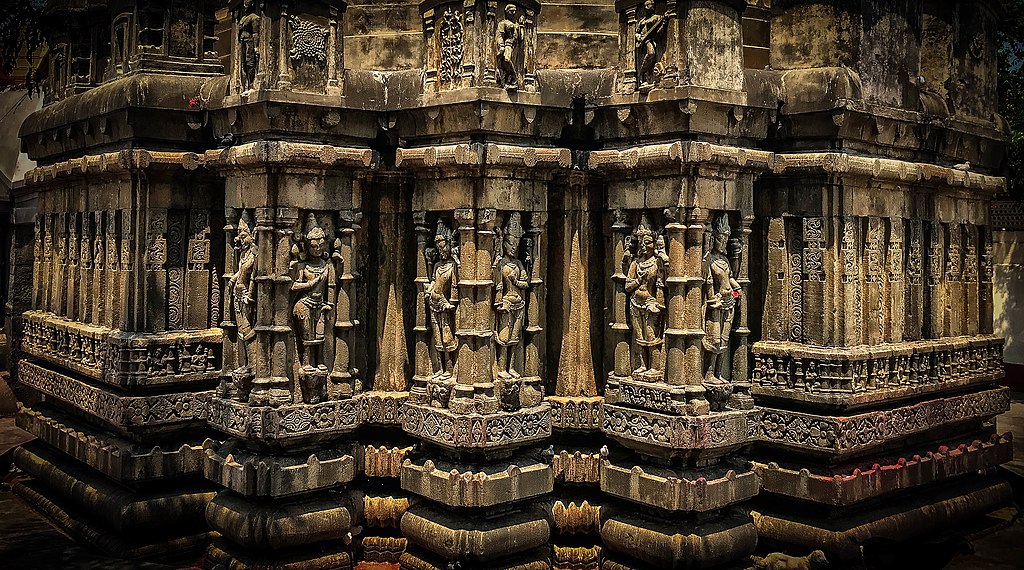 The stunning sculptures at Kamakhya