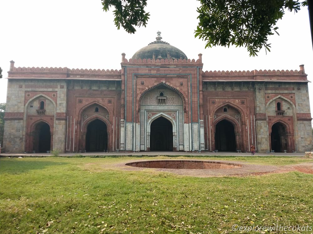 The mosque inside Purana Qila