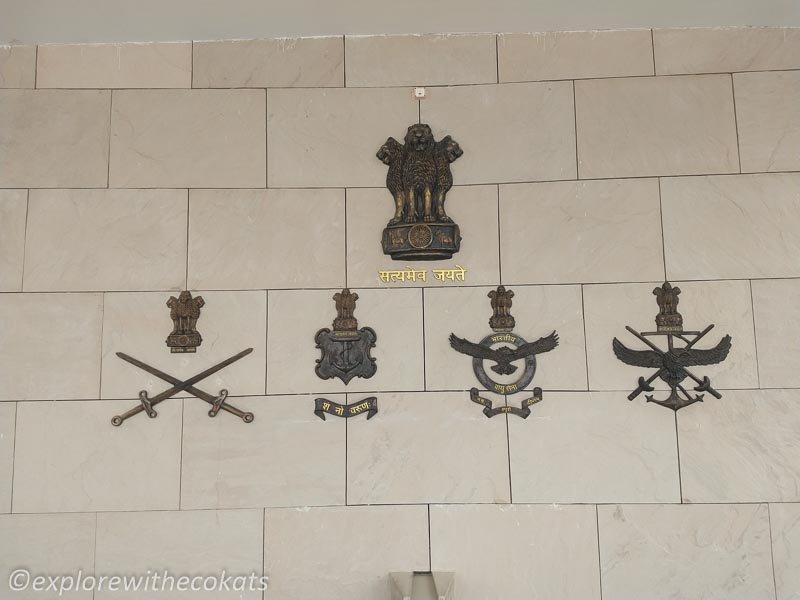 Logos of Indian Army, Navy and Air force with National Emblem