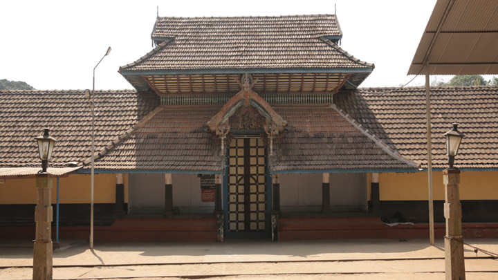 Azheekal Sree Varaha temple Cherai