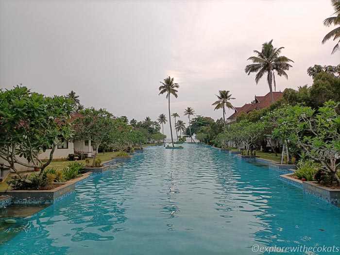 Infinity pool at Aveda Kumarakom
