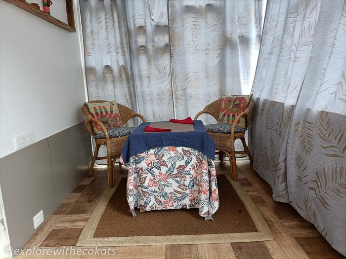 Sitting area in the cabin