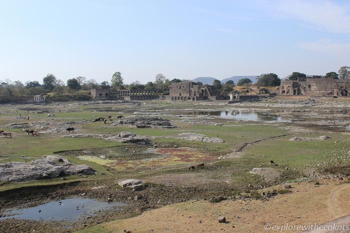 The dried up Rewa Kund