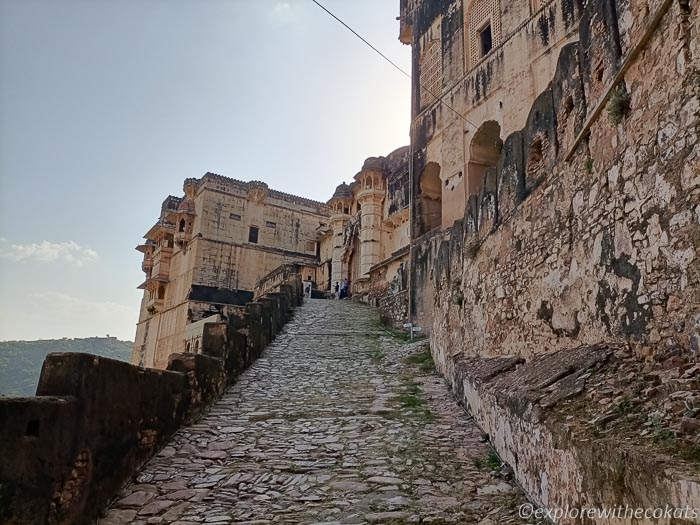 The steep inclination of Taragarh fort