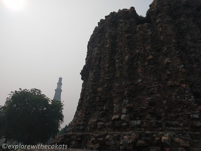 Alai Minar overlooking Qutub Minar