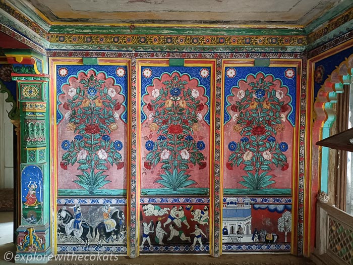 Paintings in Juna Mahal Dungarpur