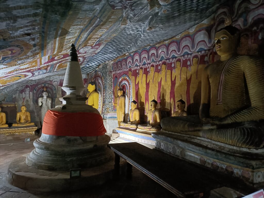 Dambulla cave temples | One week in Sri Lanka