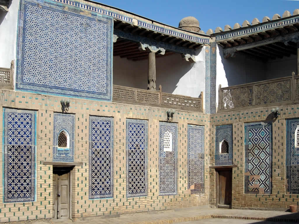 Tash Khauli Palace Courtyard, Places to visit in Khiva