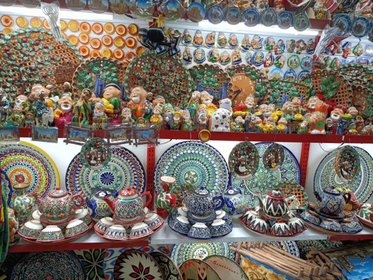 Souvenirs to buy from Uzbekistan