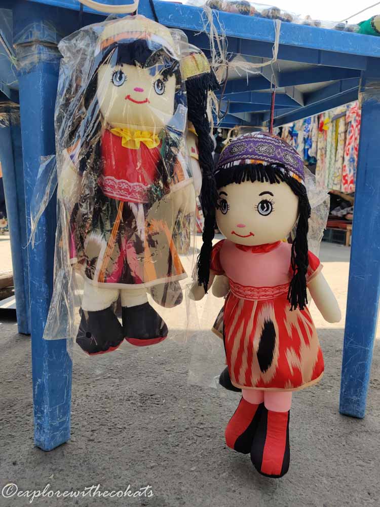 Souvenirs to buy from Uzbekistan - Uzbek dolls