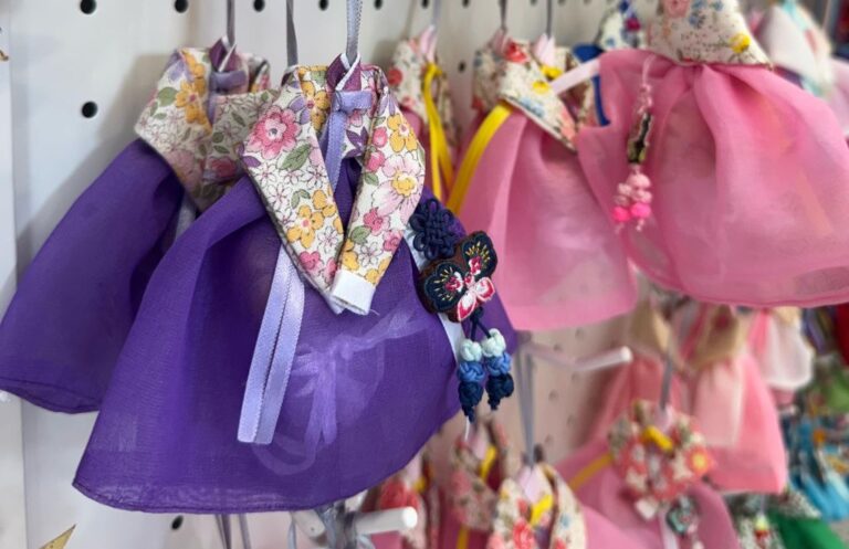 Best souvenirs from South Korea_