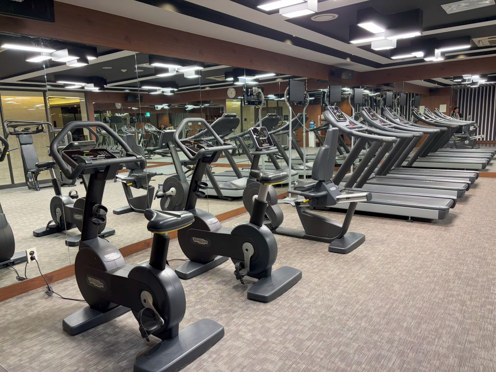 Fitness centre at voco Seoul Myengdong