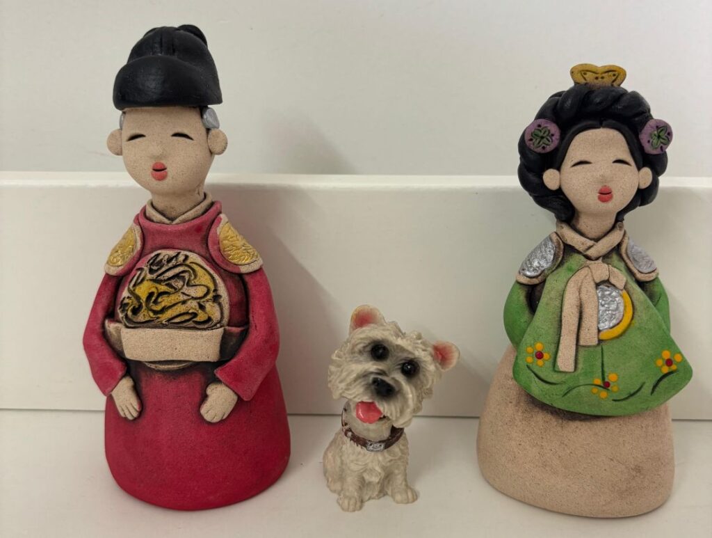 Korean dolls_Best souvenirs from South Korea