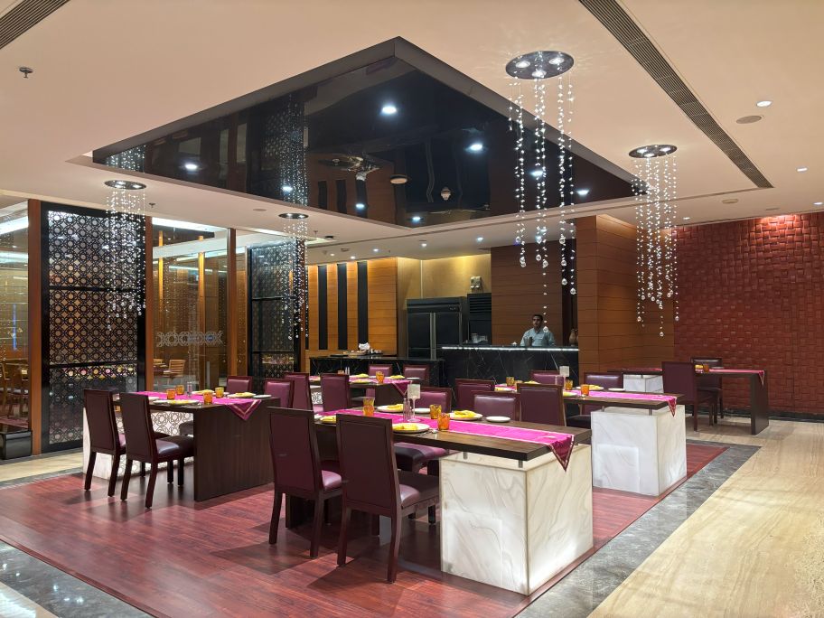 Bayleaf Restaurant in Ahmedabad