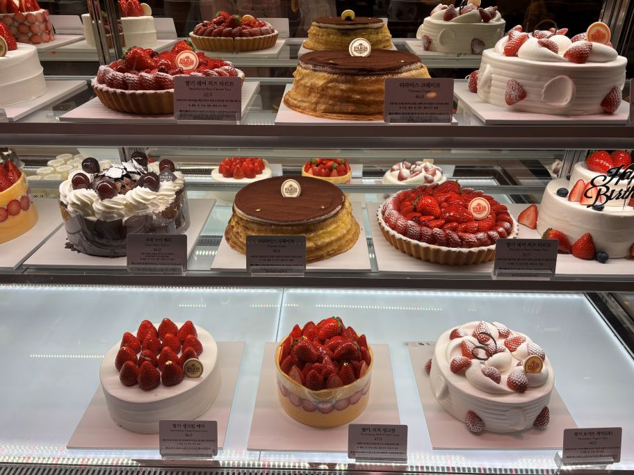 Desserts at Paris Croissant, Seoul Station