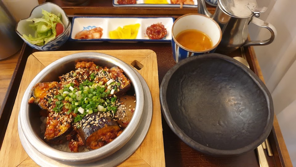Eggplant rice bowl at Damsat Ikseon