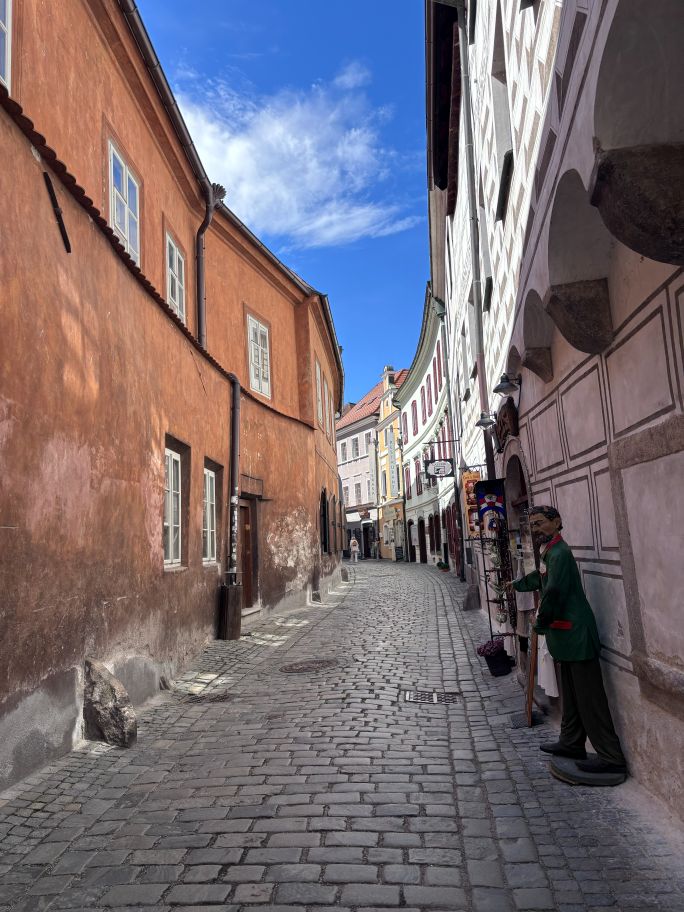 Cobblestone streets_Things to do in Cesky Krumlov
